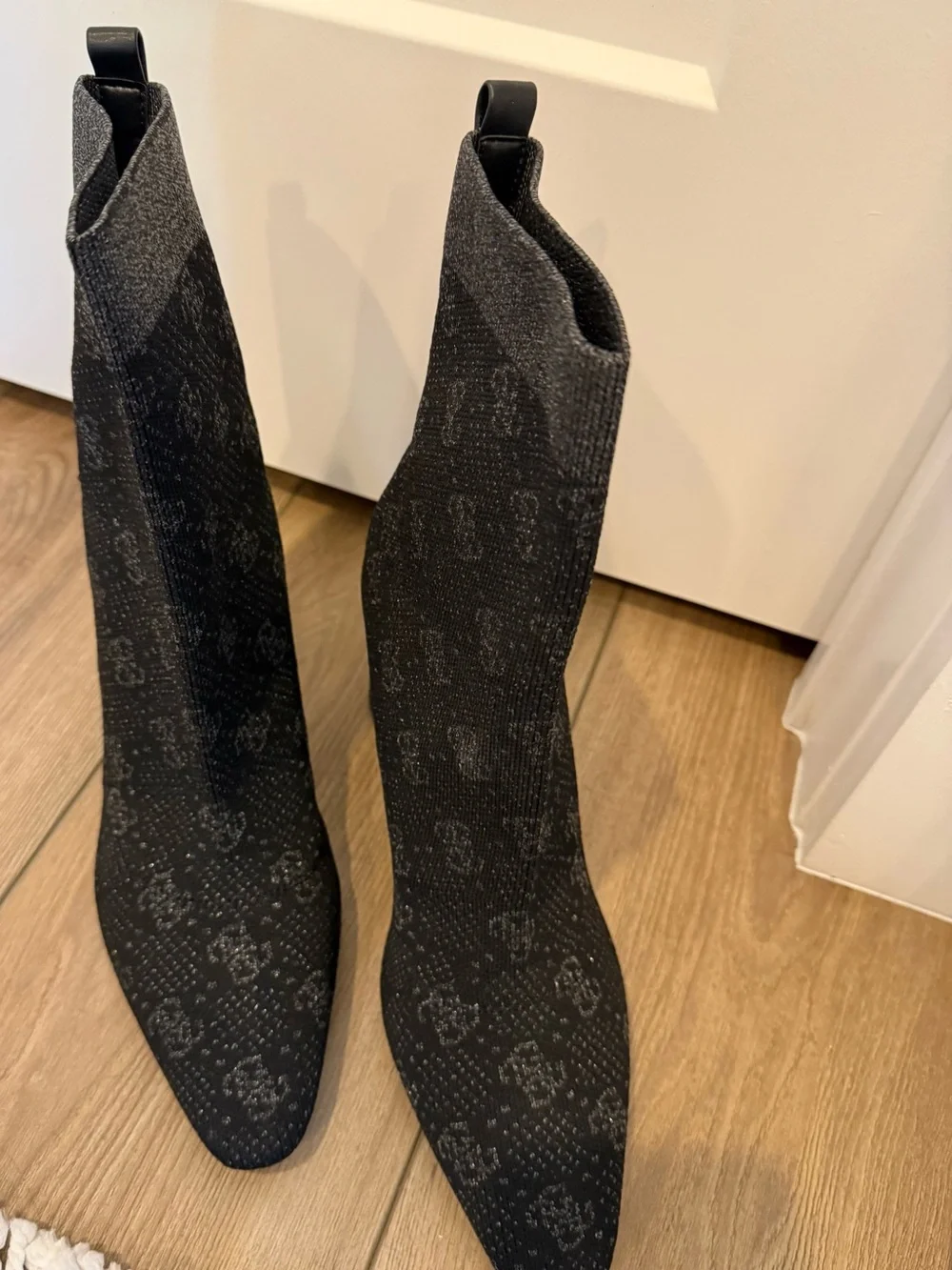Guess Booties with Block Heel Women’s Size 9